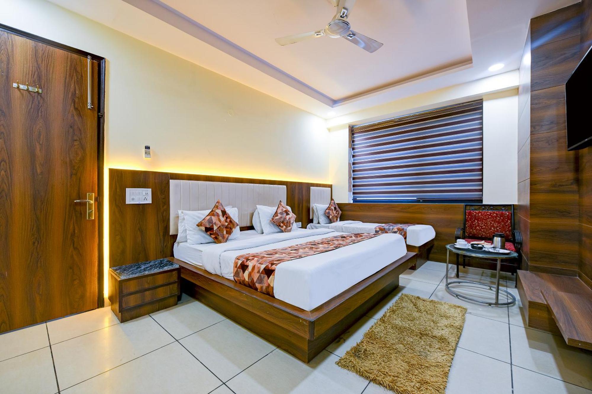 Hotel Le Grand - Walk-In From Rk Ashram Metro Station Νέο Δελχί Εξωτερικό φωτογραφία